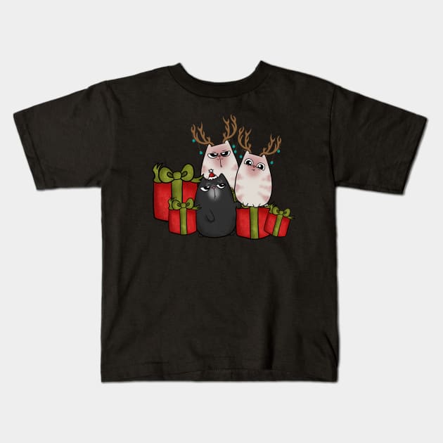 Christmas Cat Gifts Presents Reindeer Antlers Kids T-Shirt by Wanderer Bat